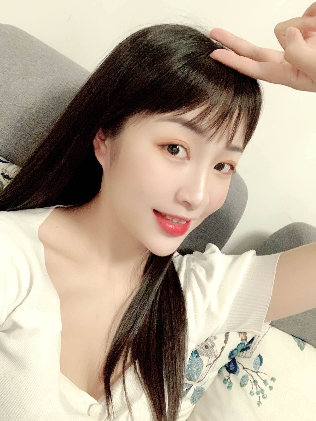 兼职少妇 和模特 身材凸出 奶子超大号